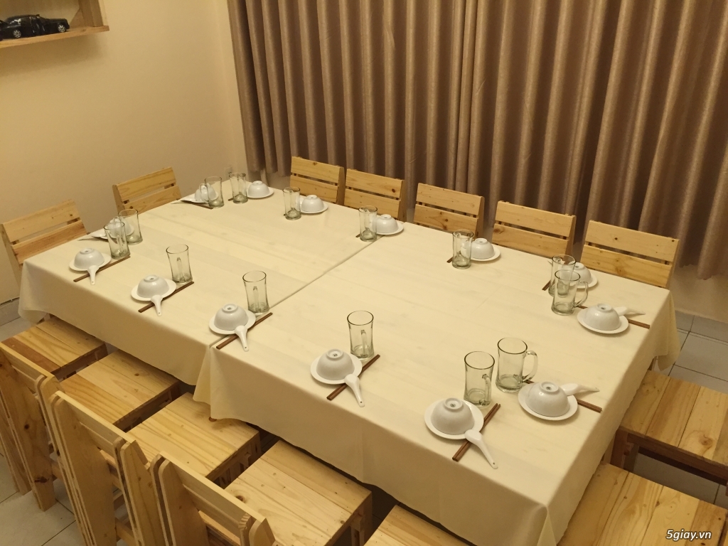 Tuyển gấp NV phục vụ quán ăn lương cao bao ăn