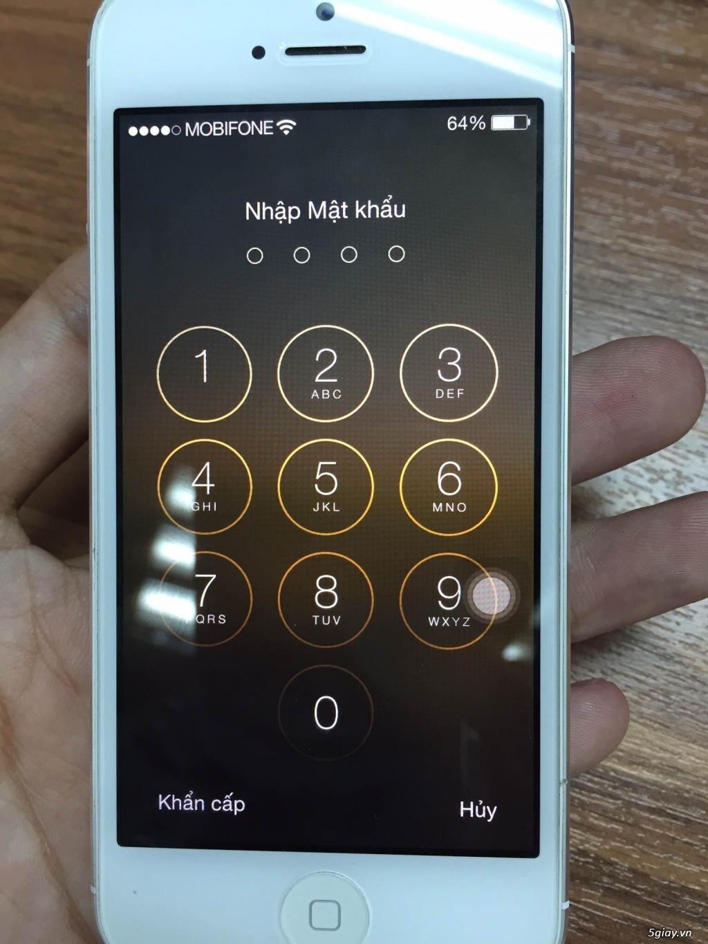iphone 5 white 32GB (word - J/A) 95% = 4.4tr (có GL Mac Air) - 2