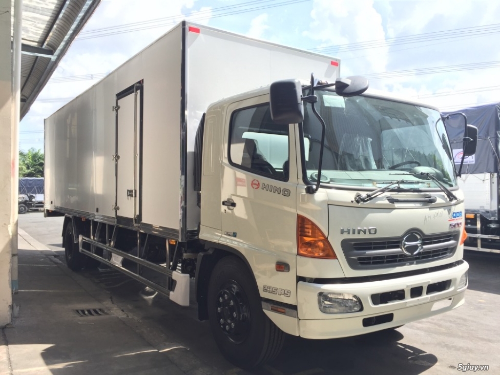 HINO 9 tấn thùng kín Alu ( khuyễn mãi hấp dẫn - giao hàng liền tay)