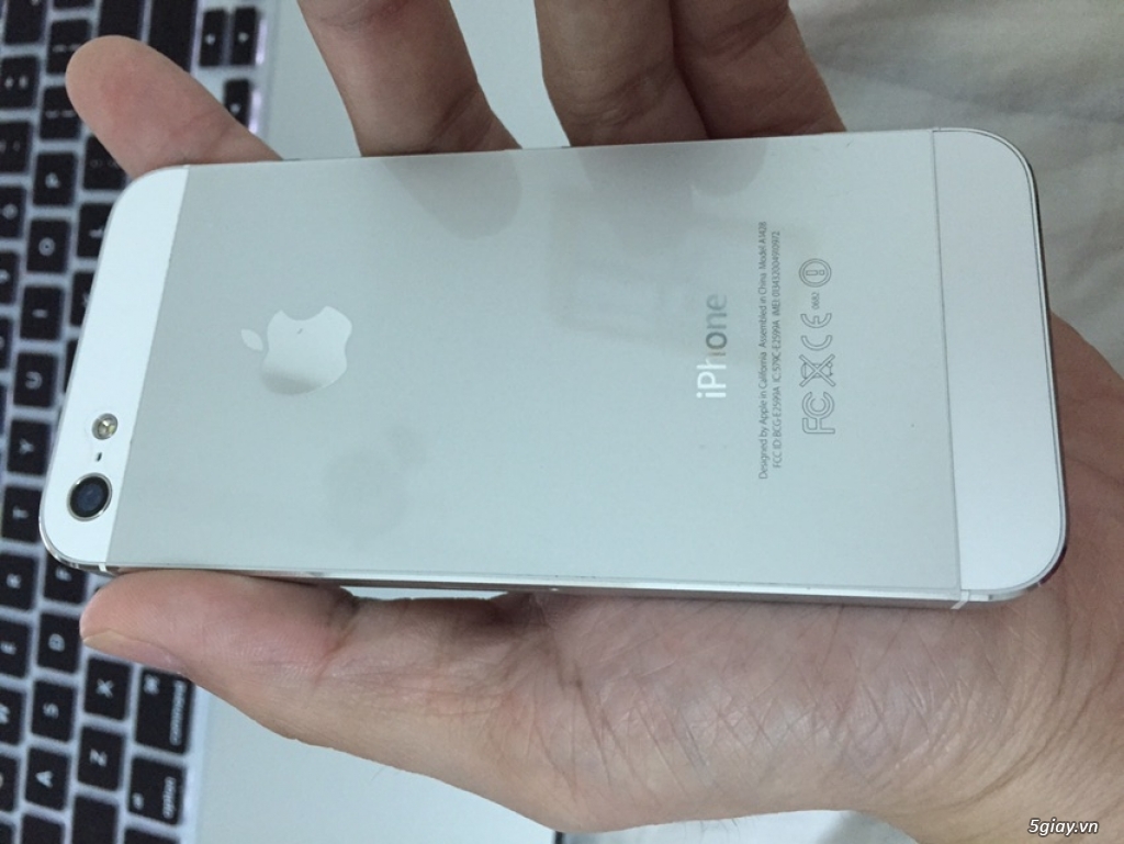 iPhone 5 16Gb White, Quốc tế, giá ra đi nhanh 4.5 triệu.