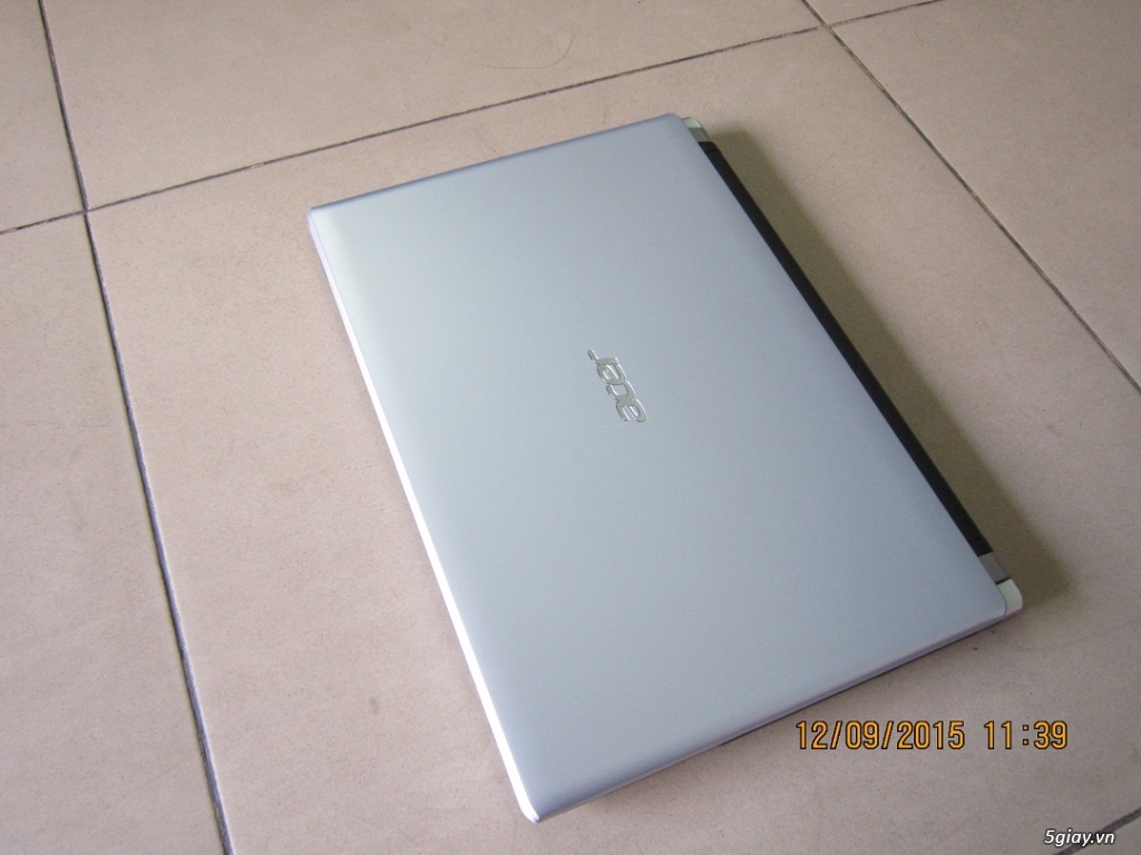 Bán Laptop Acer V5-471 zin 100%,mới 98% R4G core i3 3217U HDD500 giá rẻ