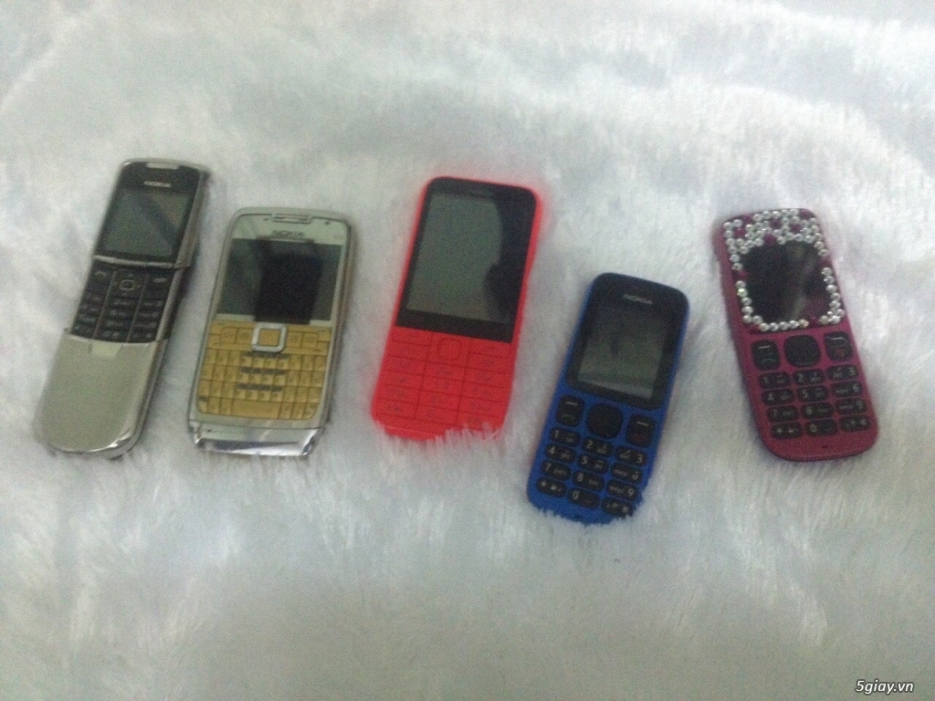 Cần Bán 2 điện thoại Nokia và SamSung Galaxy
