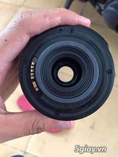 cần bán cái lens canon EFS 18-55mm 0.25m/0.8ft giá rẻ đây