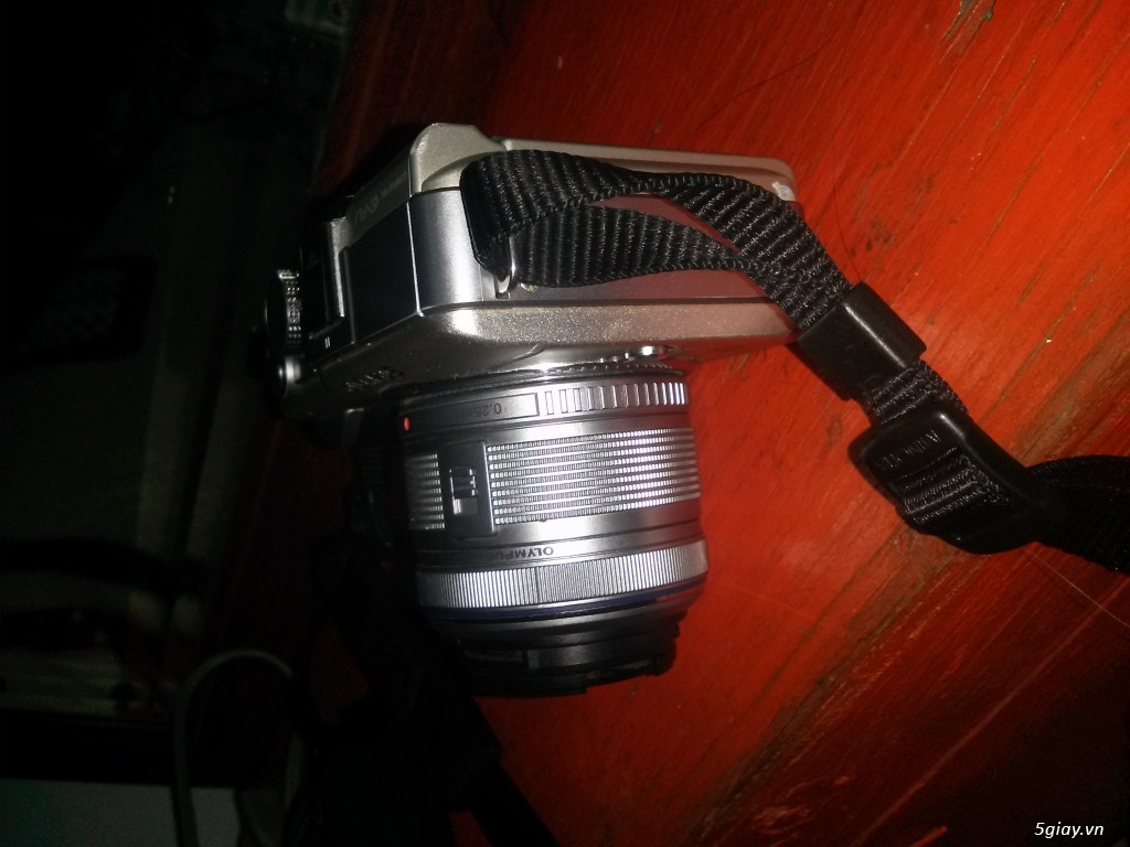 Máy ảnh Olympus E-PL1 full bộ kèm lens kit, lens Sirius 28-70 - 3