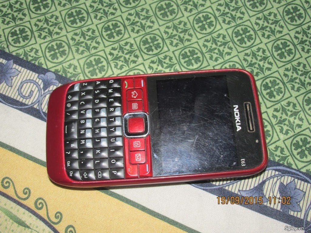Vài em zin chất: Nokia E63 đỏ, BB8900,asha 603, 311,lg GM360i,htc......all h/thật