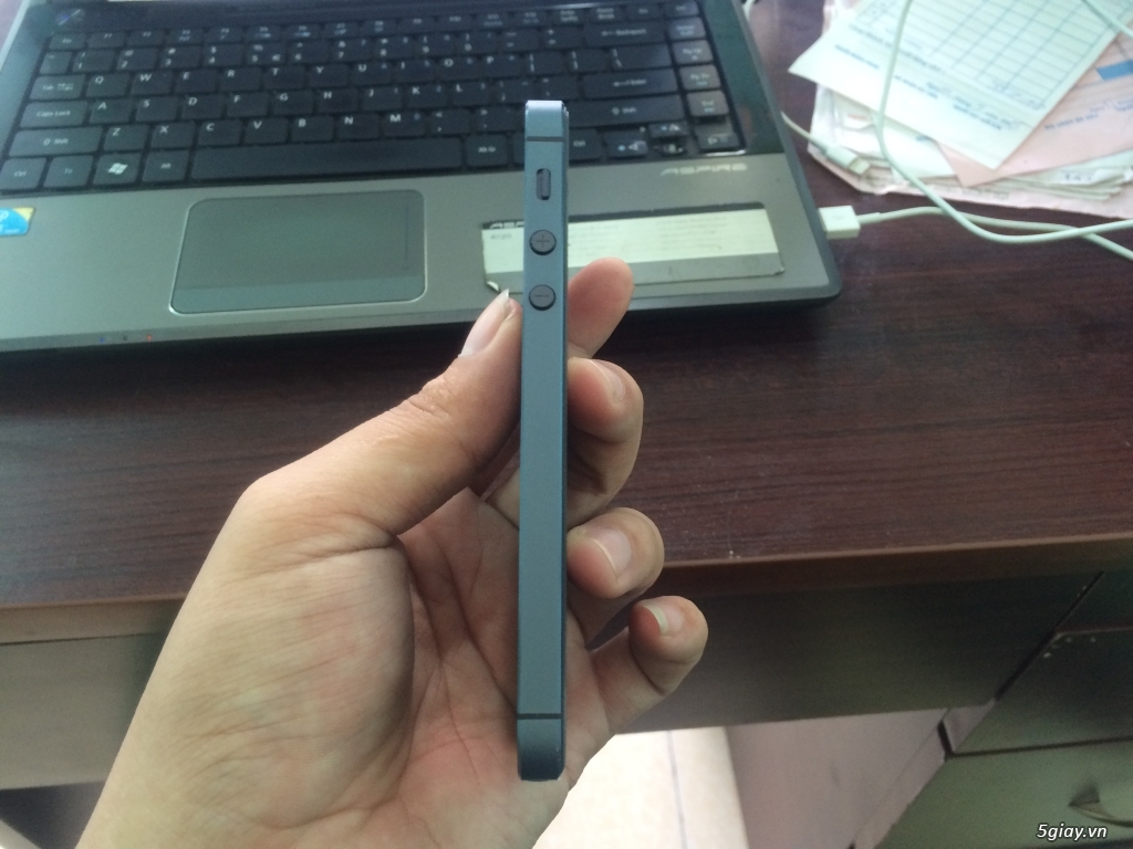 Mình bán Iphone 5 16G Đen Máy 99% Zin từ A>Z Giá cực tốt 4tr.... - 4