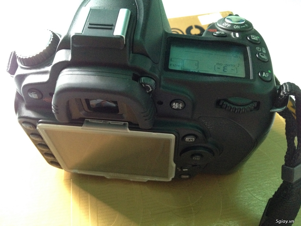 Nikon D90 +35mmf1.8 - 3