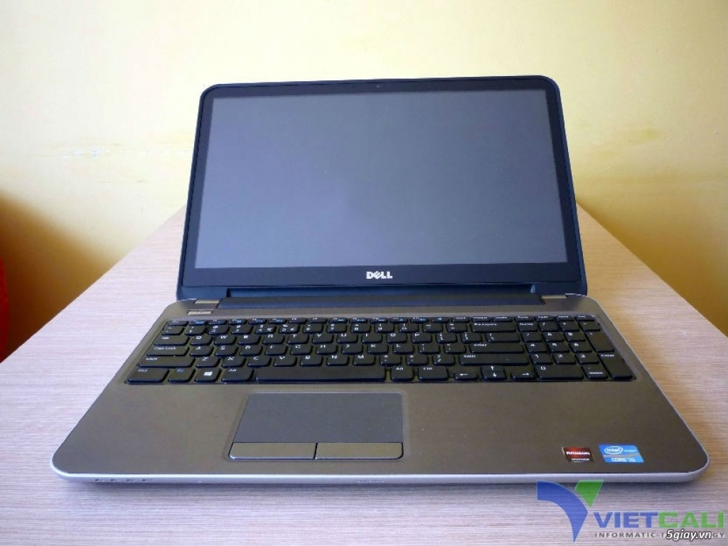 Cần bán laptop Dell 5521 core i5 thế hệ 3.
