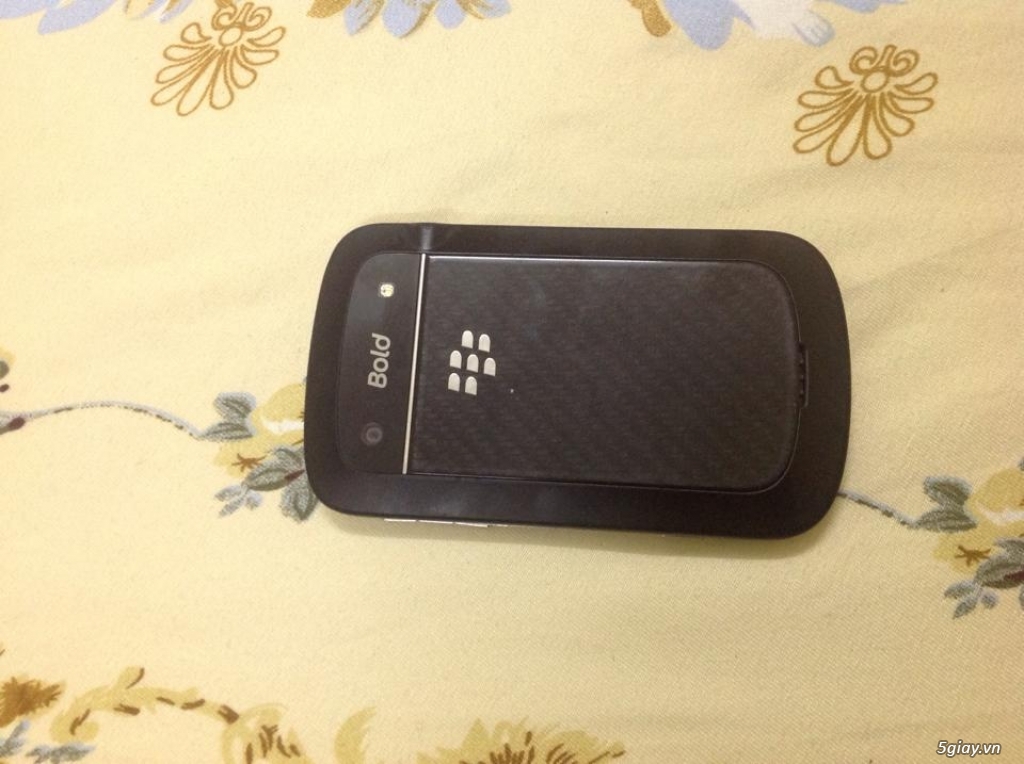 blackberry bold 9900 roger - 1