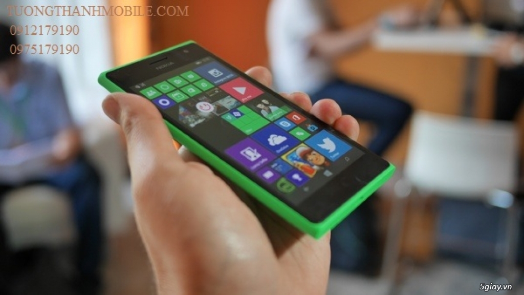 Điện thoại Nokia Lumia 735 - 5