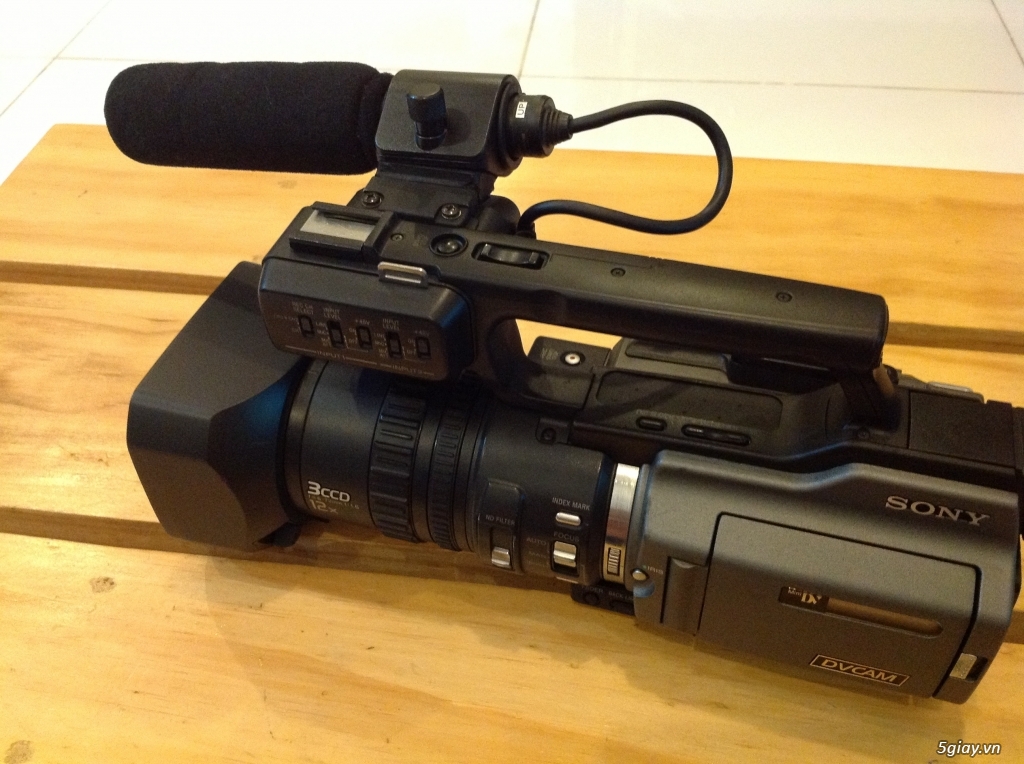 Máy quay phim Sony Pd170 DVcam - 4