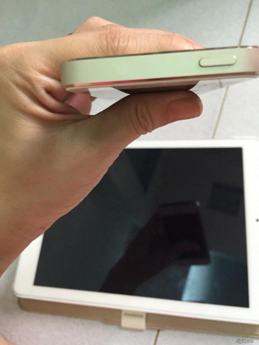 muốn đổi ip6 nen bán lai ip5s 16gb, nữ xài kỹ y chang như mới, bản quốc tế - 3