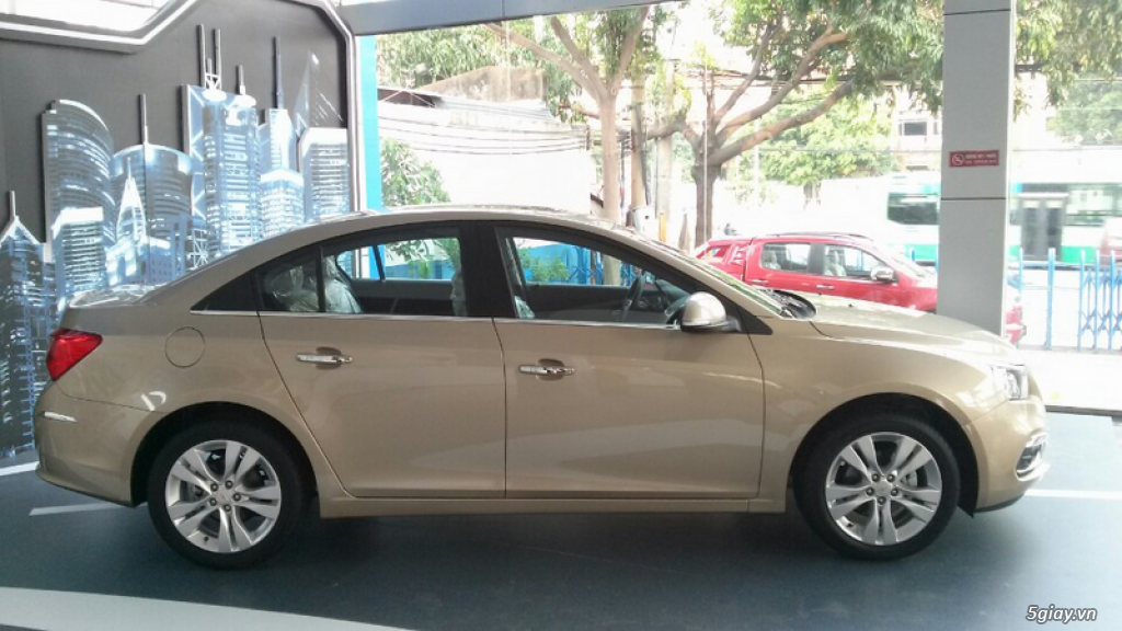 Bán xe Chevrolet Cruze 2016 giá tốt nhất Tp.HCM - 3