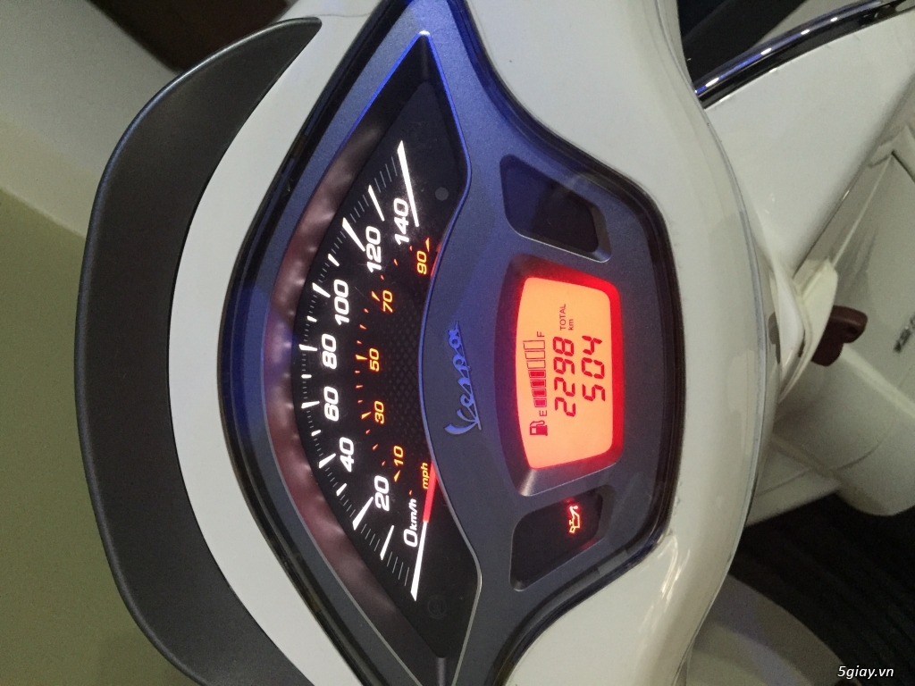 Không có nhu cầu sử dụng nên cần bán em vespa sprint màu trắng đời 2015.xe đẹp biển số đẹp. - 4
