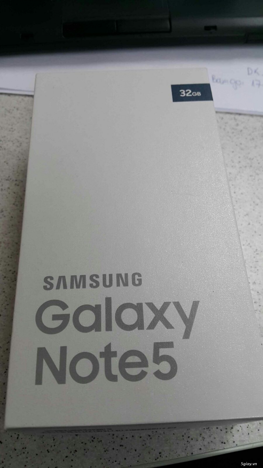 Galaxy Note 5 chính hãng giá xách tay - nguyên seal - 1