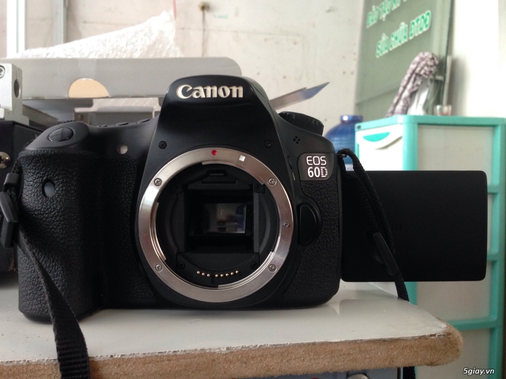 Bán body Canon 60D giá cực mềm - 3