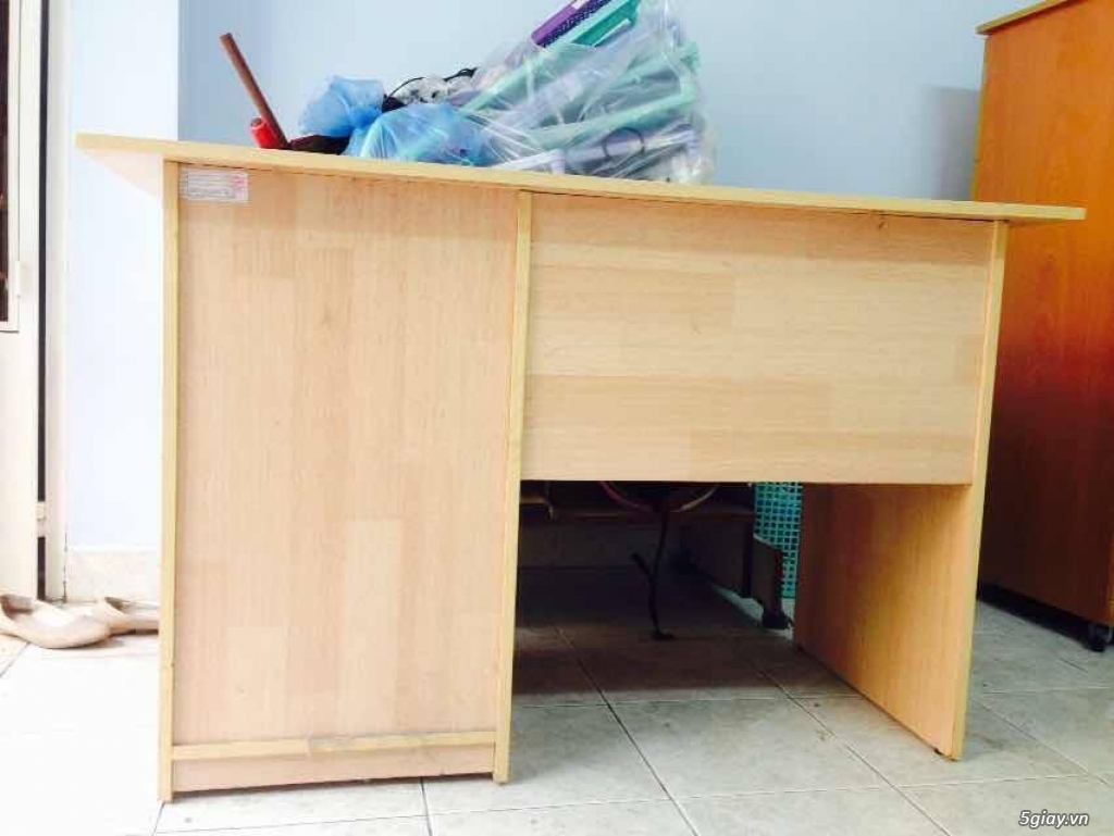 Cần thanh lý comboo nội thất bao gồm Tủ quần áo và bàn làm việc - mới 90% - 3