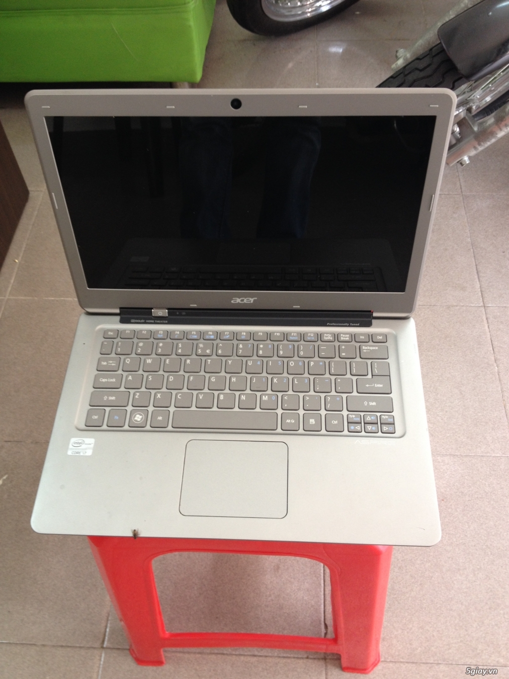 Acer Aspire S3 Ultrabook:Hàng Mỹ vỏ nhôm màu bạc,máy rất mỏng nhẹ,new 99%,zin 100%