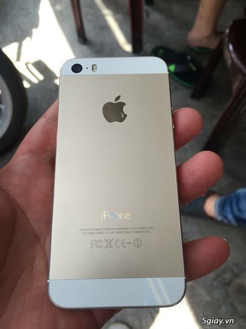 iPhone 5S Gold 16Gb QT giá 5tr6