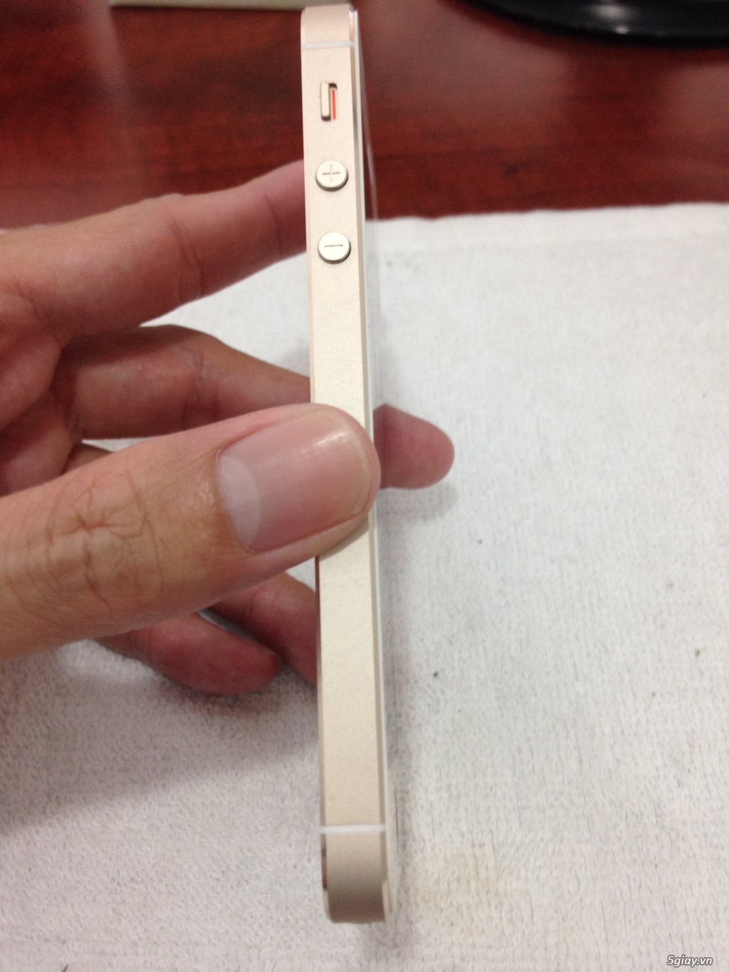 HCM  Iphone 5S Quốc Tế 32Gb Gold - 2