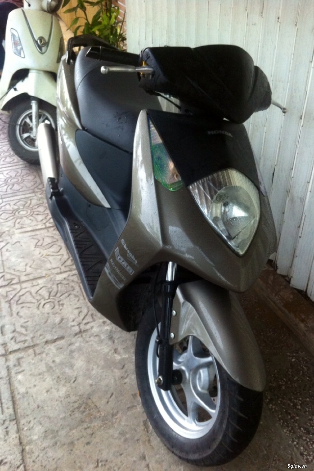 Bán Dylan 5/2004 xe zin dọn kiểng gần full dàn chân Sh