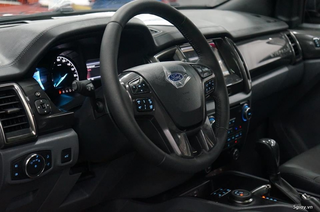 Ford Everest 2016 - Giá Tốt Nhất - Khuyến Mãi Nhiều Phụ Kiệ