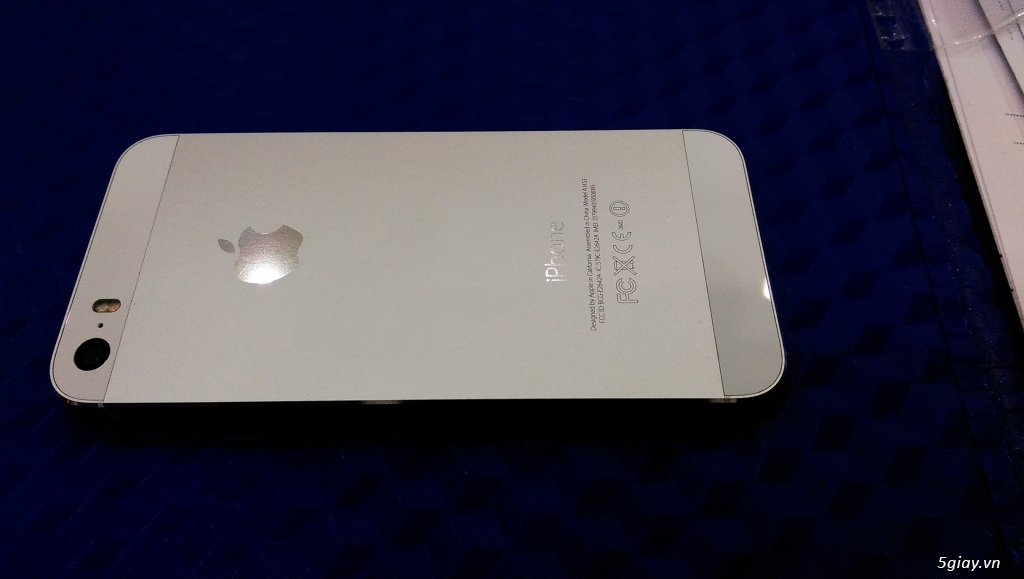 iPhone 5S Nhật - Silver - 64GB + Cáp + Hộp