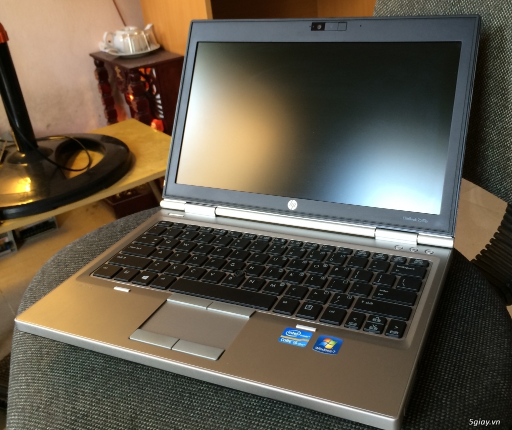 Bán Laptop  Hp Elitebook 2570P (Cấu hình cao,Pin rất tốt,Không chai) - 1
