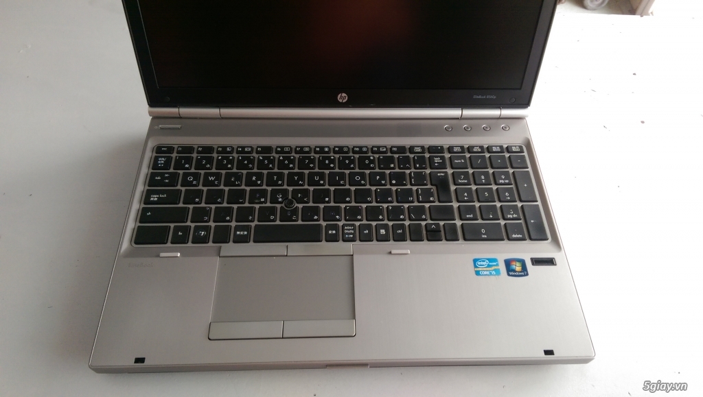 laptop HP 8460, 8560p i5/4gh/320gh màn hình full hd 1920x1080 - 1