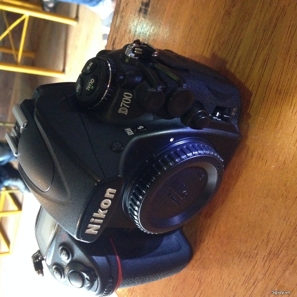 Nikon D700 - 19<K giá Tốt