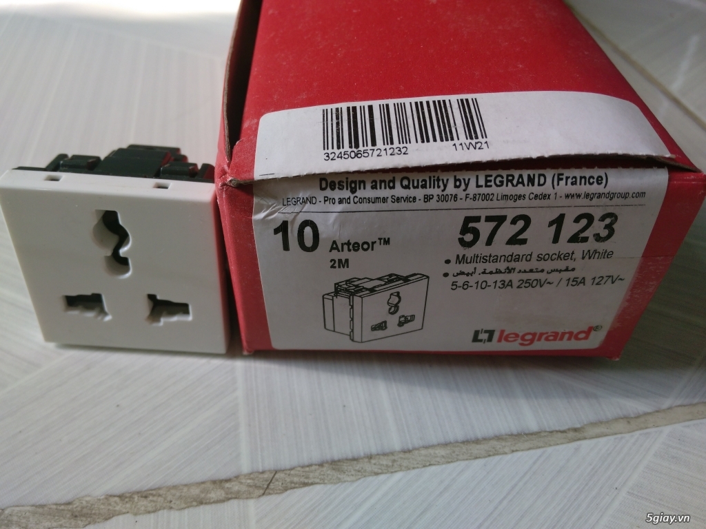 Ổ CẮM LEGRAND ARTEOR 572123