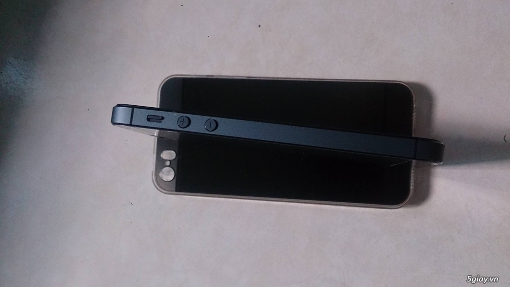 Iphone 5 black good. - 3