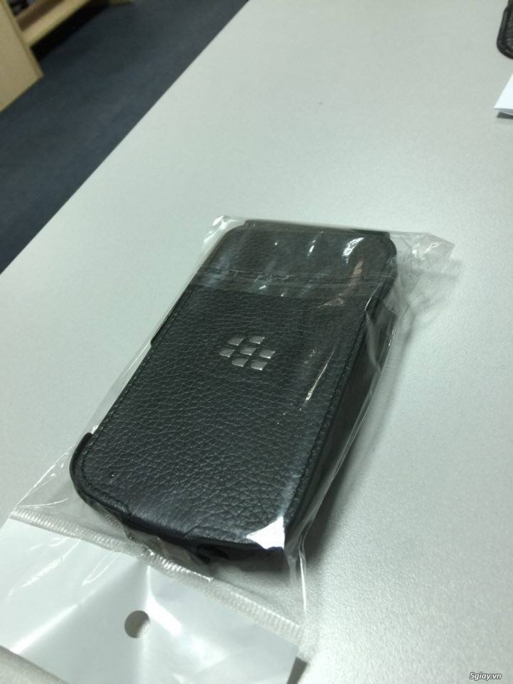 Flipcover Q10 - New 100% (Black)