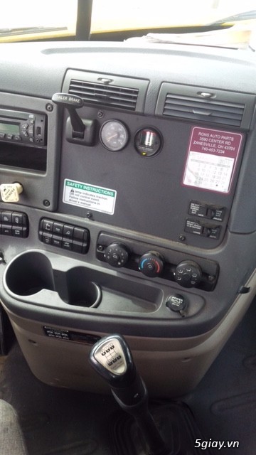 Đầu kéo freightliner cascadia