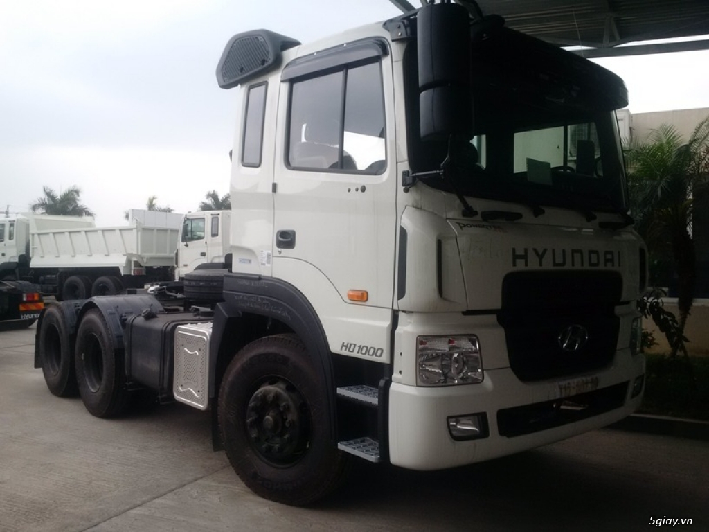 xe đầu kéo HYUNDAI Hd1000  nhập khẩu từ Hàn Quốc ,  mới 100%, giá hấp dẫn ,  giao x