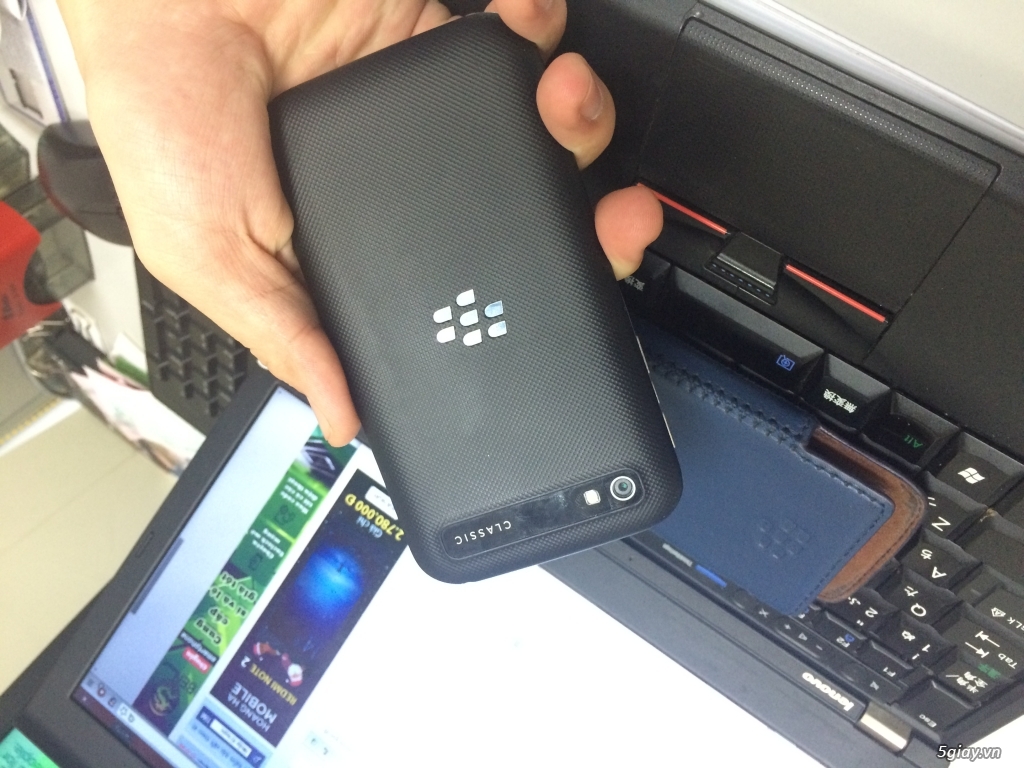 Blackberry Classic Z20 - Dâu Đen, full-box, mới 99% còn BH 10 tháng