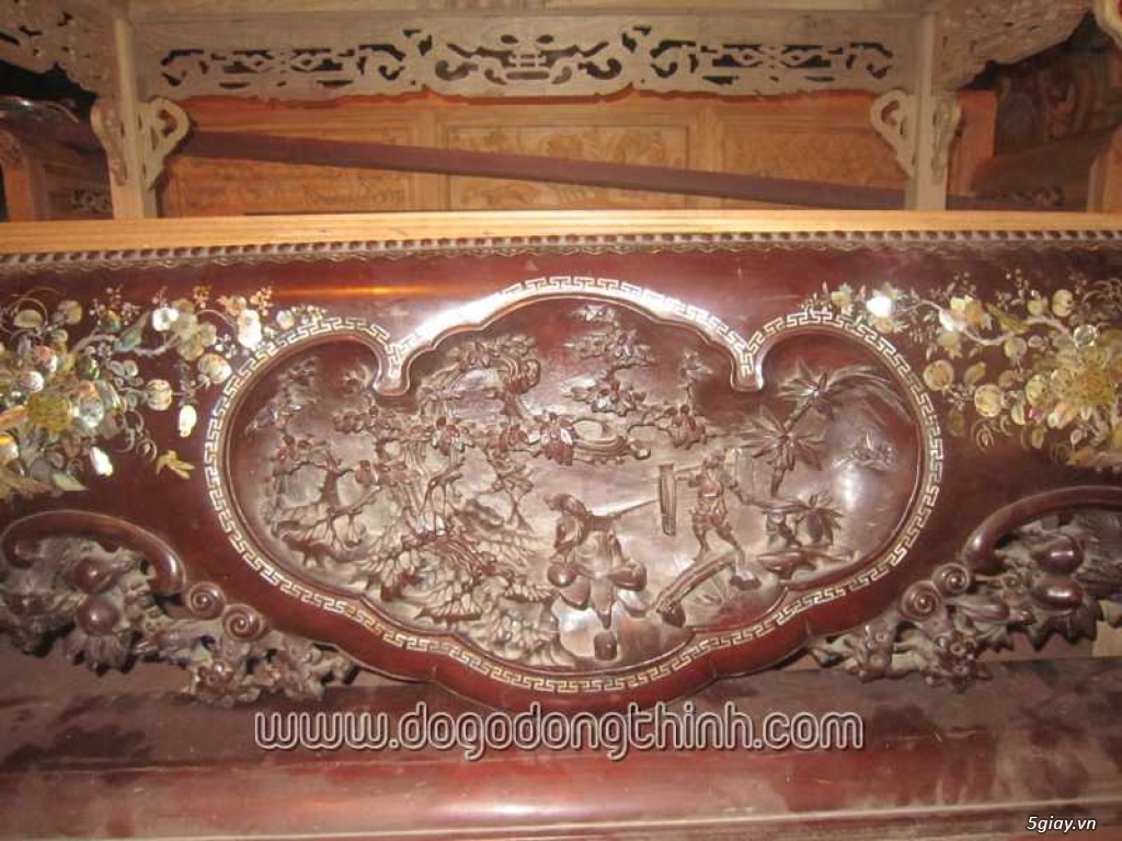 Sập đục ba bông tinh xảo trên 10 năm tại Lê Duẩn, Hà Nội