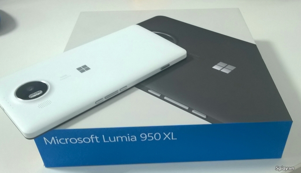 Hà Nội - Cần bán Lumia 950 XL full box hàng quà tặng cty