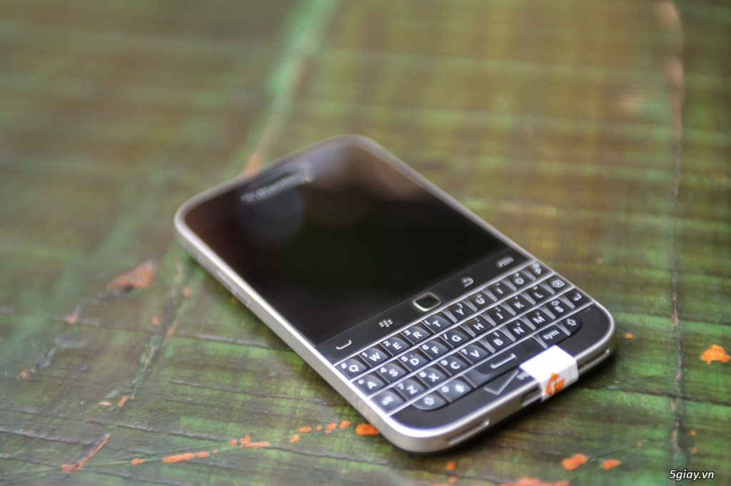 BlackBerry Classic Q20 nguyên bản, giá tốt, bảo hành lâu - 1