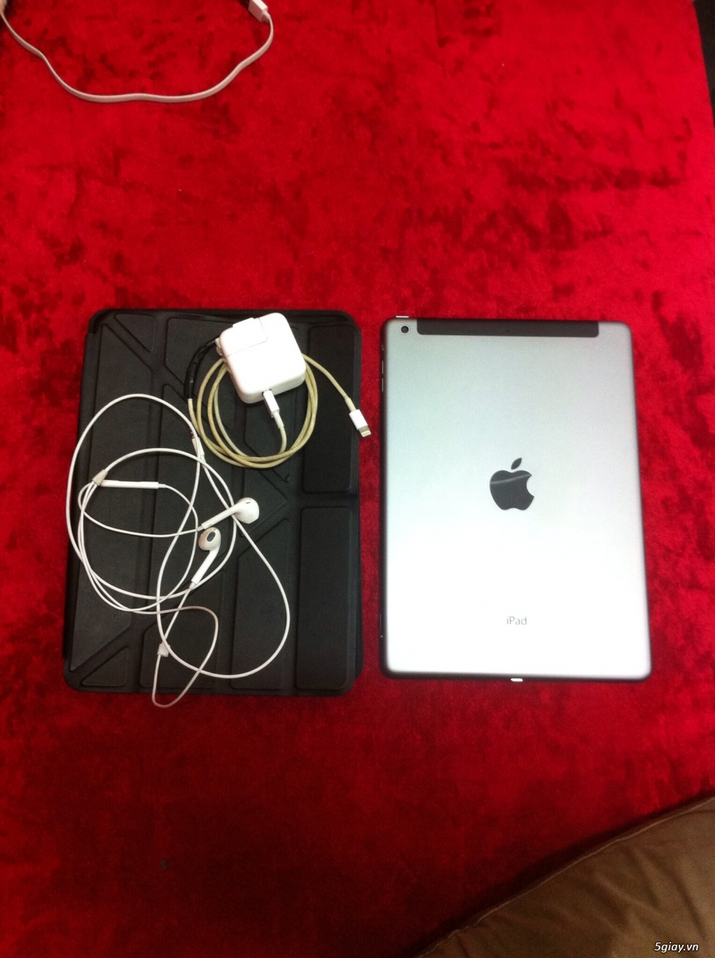 Ipad Air 32GB Wifi Màu Trắng Máy Đẹp Giá 5tr9