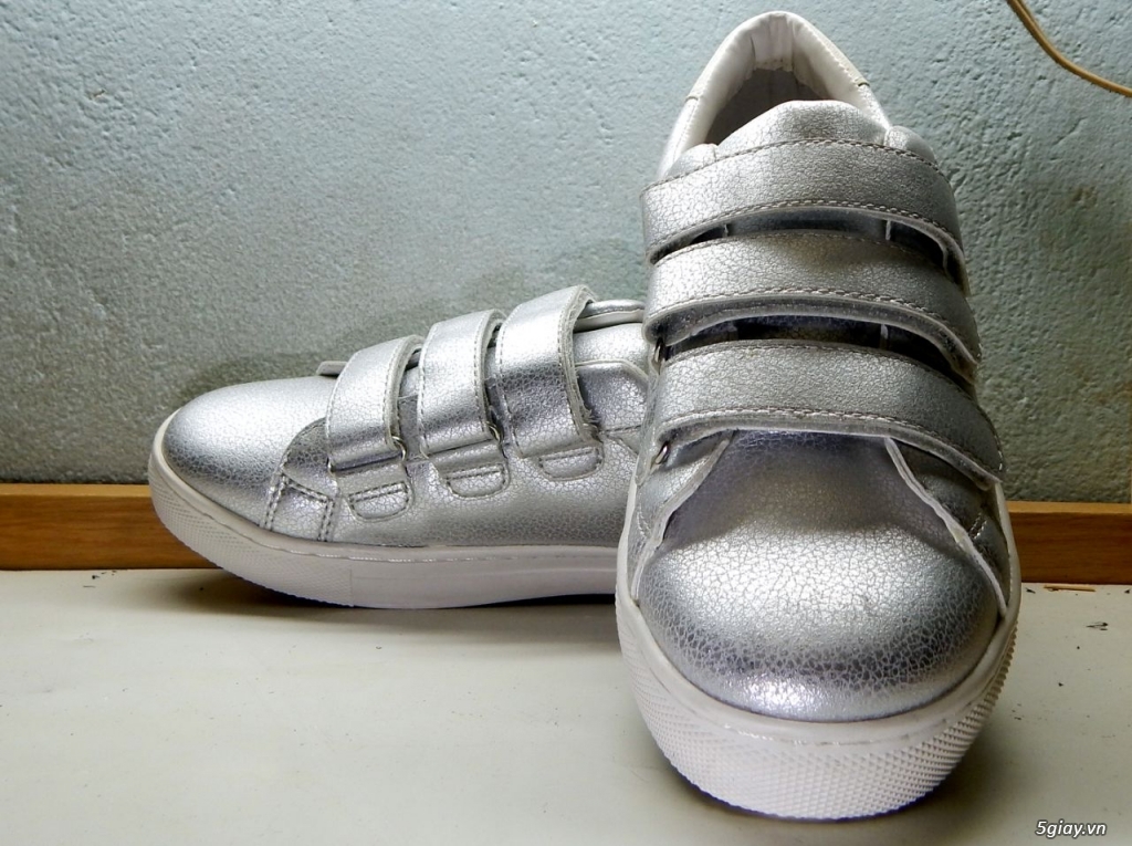 Giầy Sneaker Nữ Bershka hang từ Nhật về (size 35 & 39)