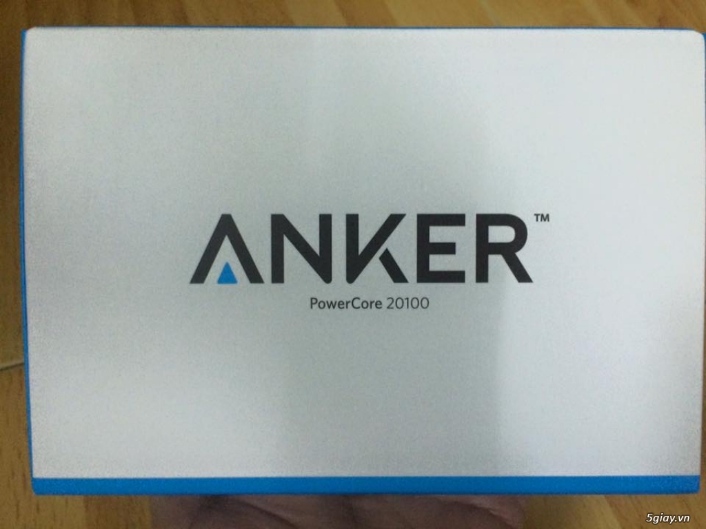 Pin sạc dự phòng Anker powerCore 20100===> giá cực hot