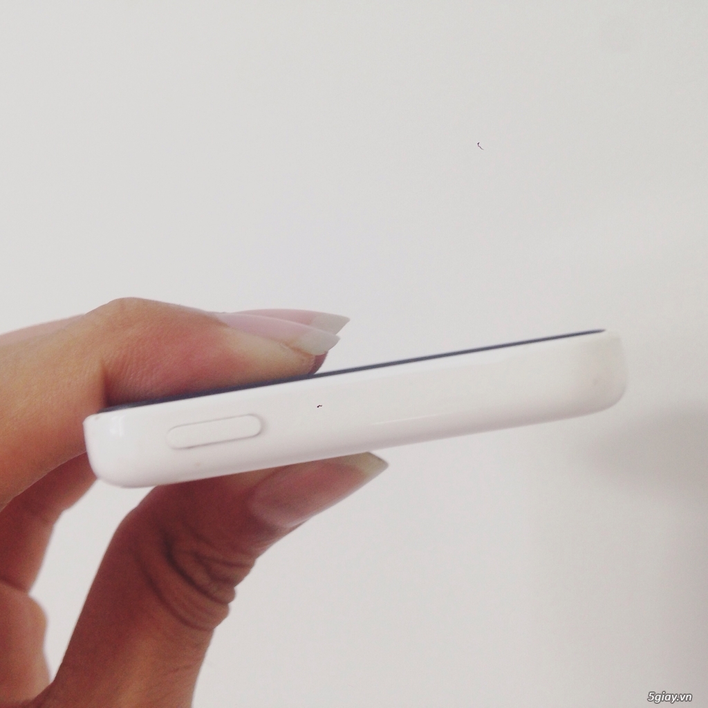 iPhone 5c màu Trắng 32GB lock Nhật | Máy nguyên Zin | Phụ kiện, s.ghép - 2