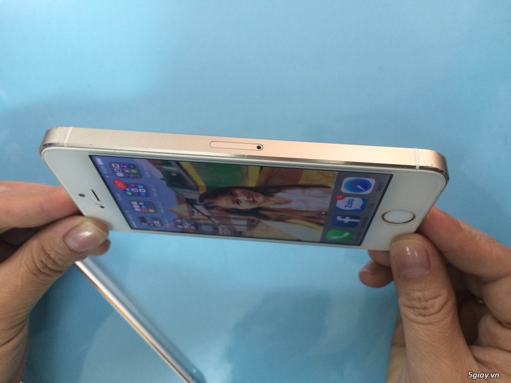 Cần bán Iphone 5S Gold Quốc Tế 64G like new 98% - 2