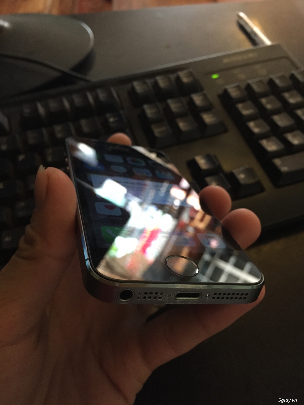 Iphone 5s 16gb grey máy zin chưa bung hơi trầy - 2