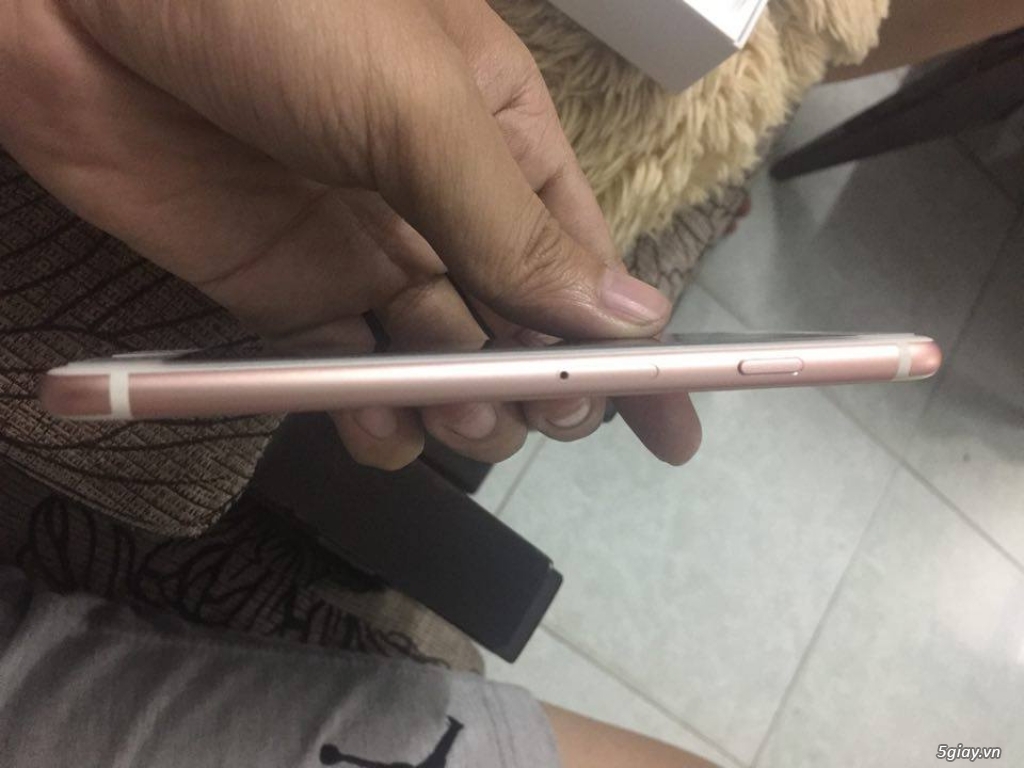Iphone 6s rose gold 64G world