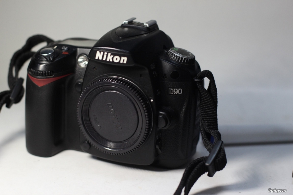 Nikon D90 giá tốt