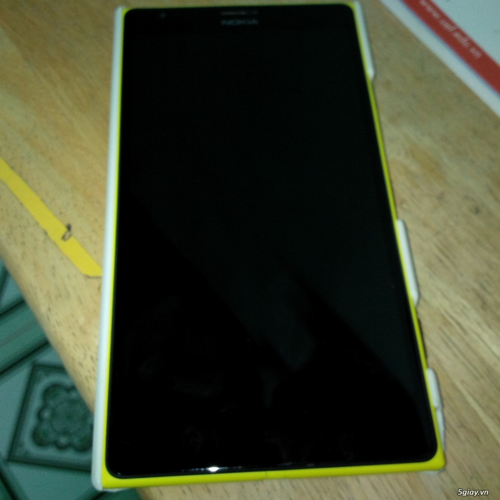 Nokia Lumia 1520 vàng