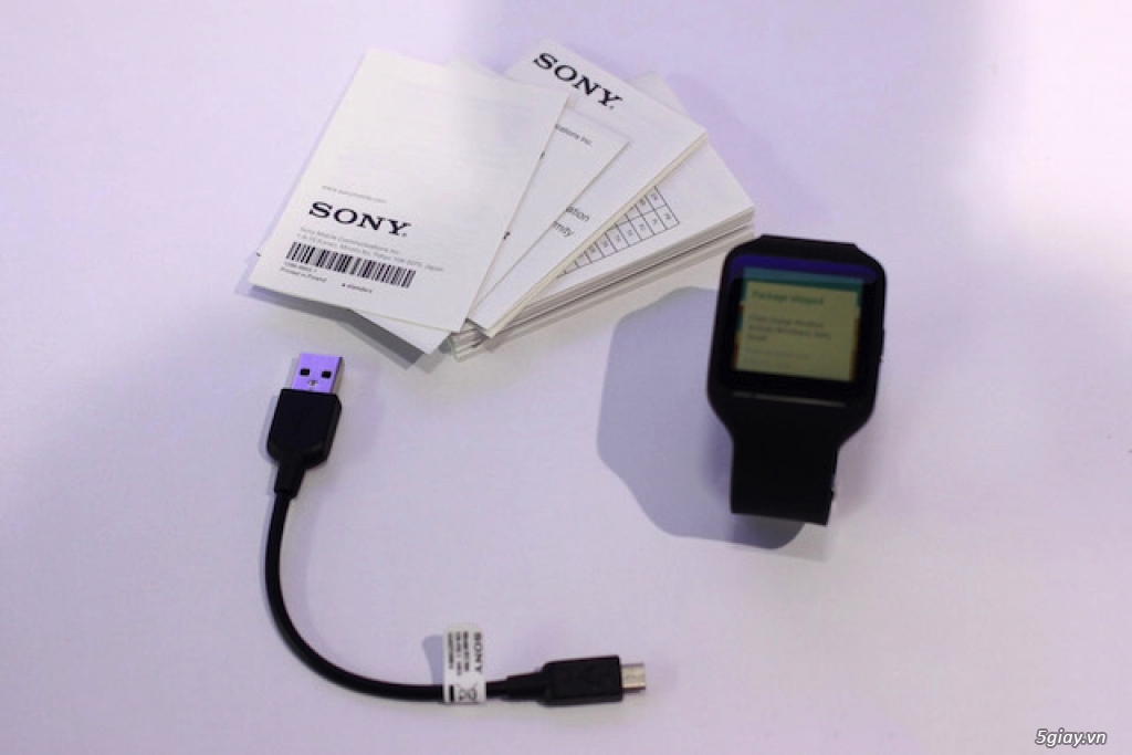 Đồng hồ thông minh Sony Smartwatch 3 - 2