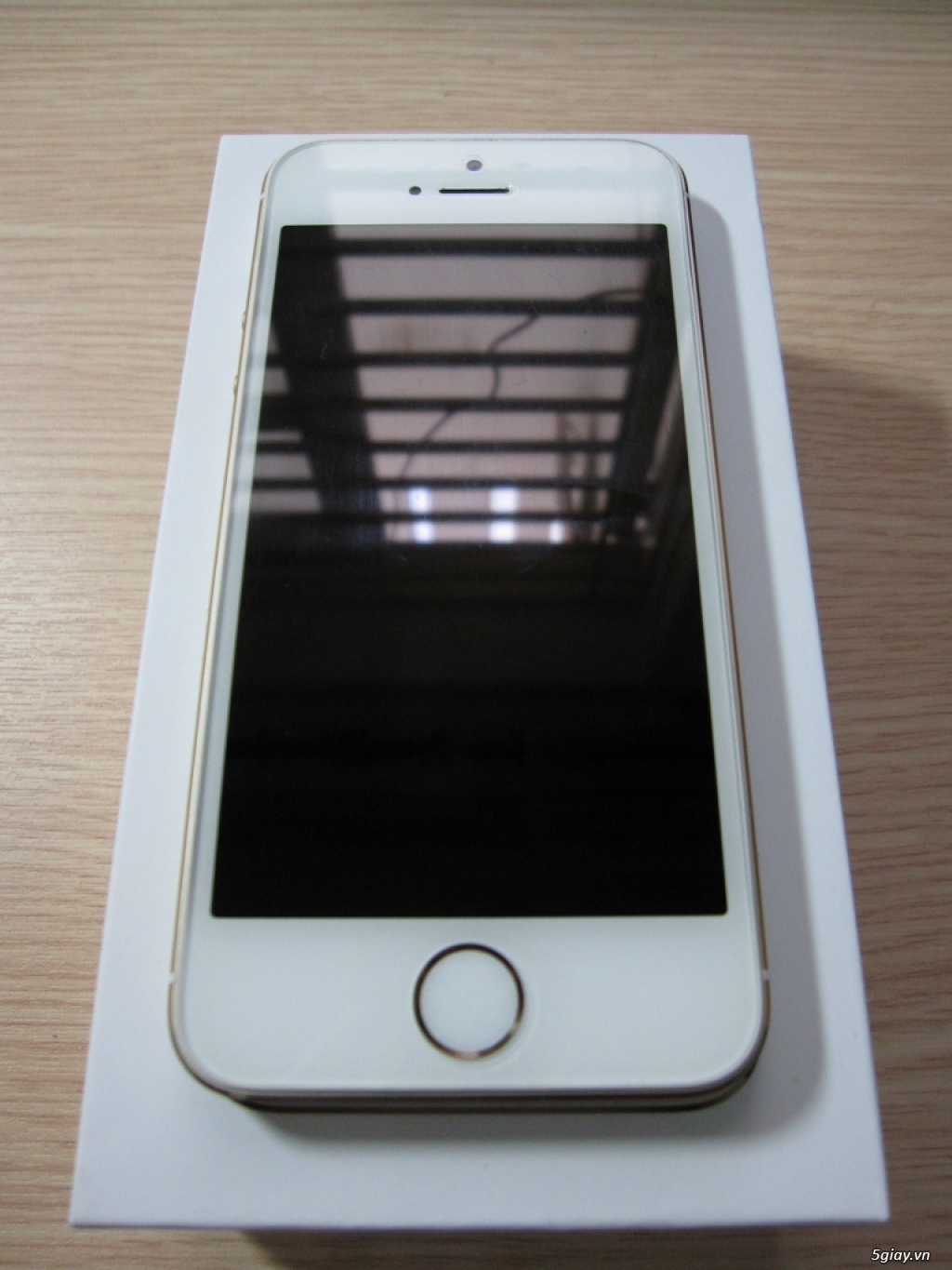 Iphone 5 16gb Gold like new 95% - 2